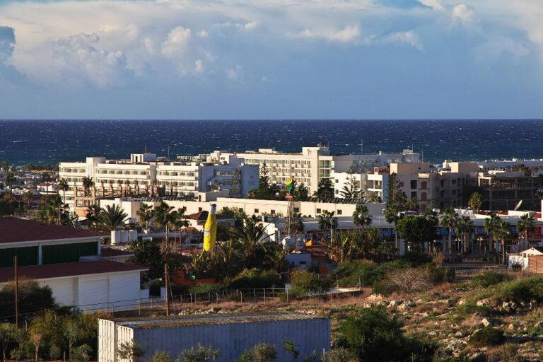 איה נאפה שופינג